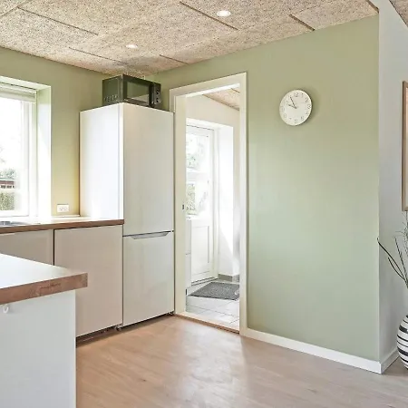 Сasa de vacaciones 6 Person In Ronne-by Traum